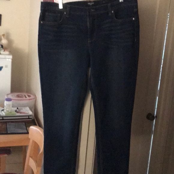 size nine jeans in inches